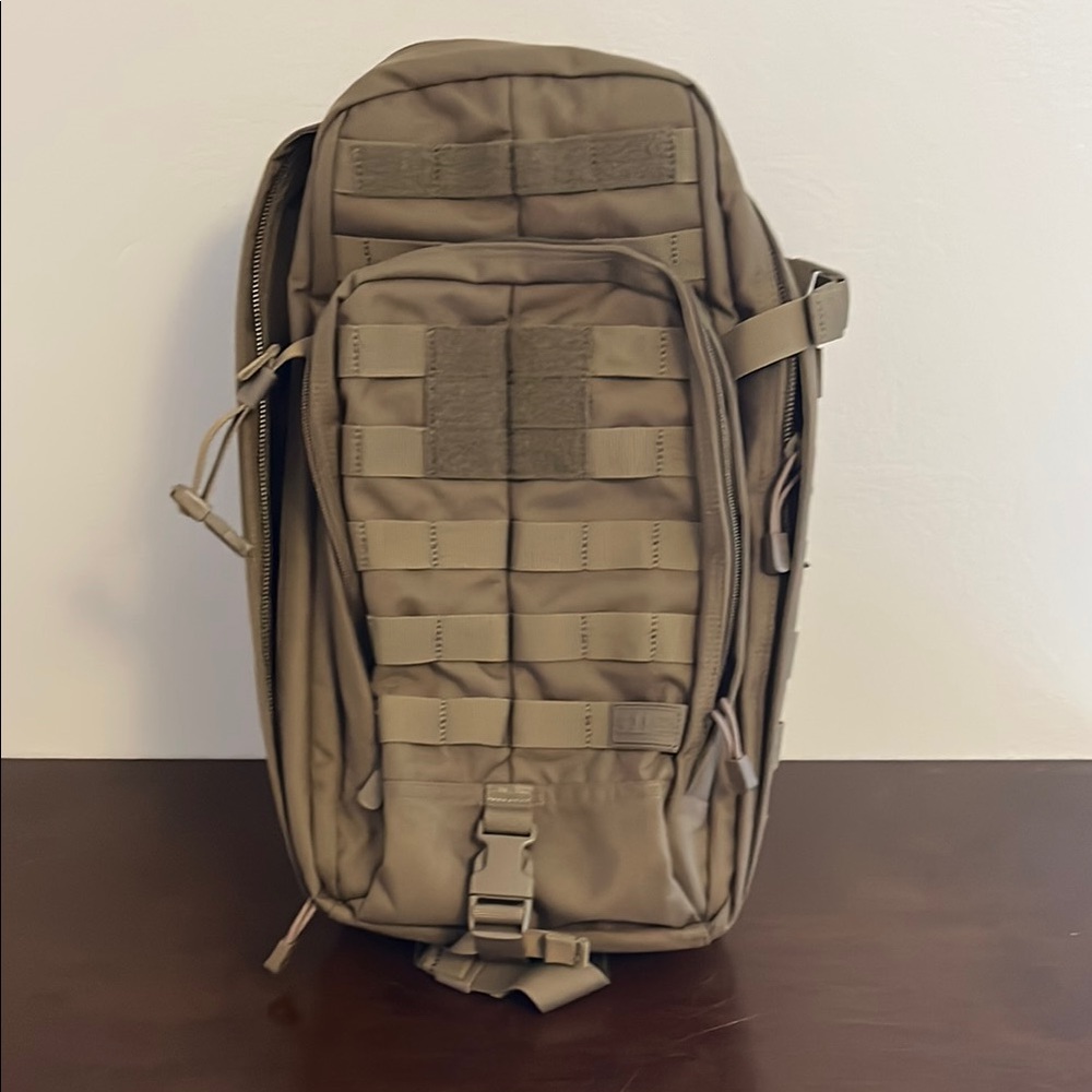 5.11 Tactical M.O.A.B 10